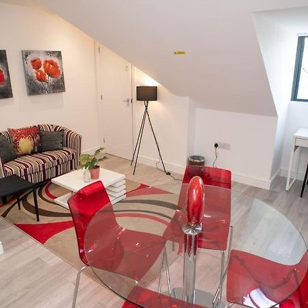 Rosey Lodge -1Bedroom Cousy Flat - Parking, Netflix, Wifi - Close To Blenheim Palace & Oxford - F5 Kidlington Esterno foto