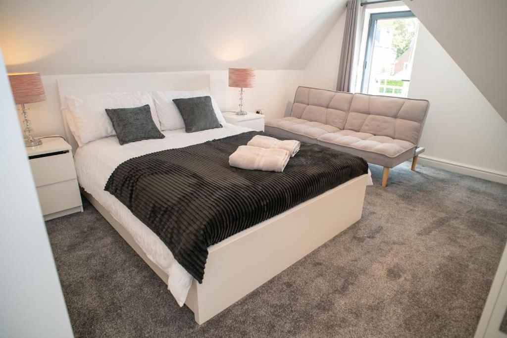 Rosey Lodge -1Bedroom Cousy Flat - Parking, Netflix, Wifi - Close To Blenheim Palace & Oxford - F5 Kidlington Esterno foto