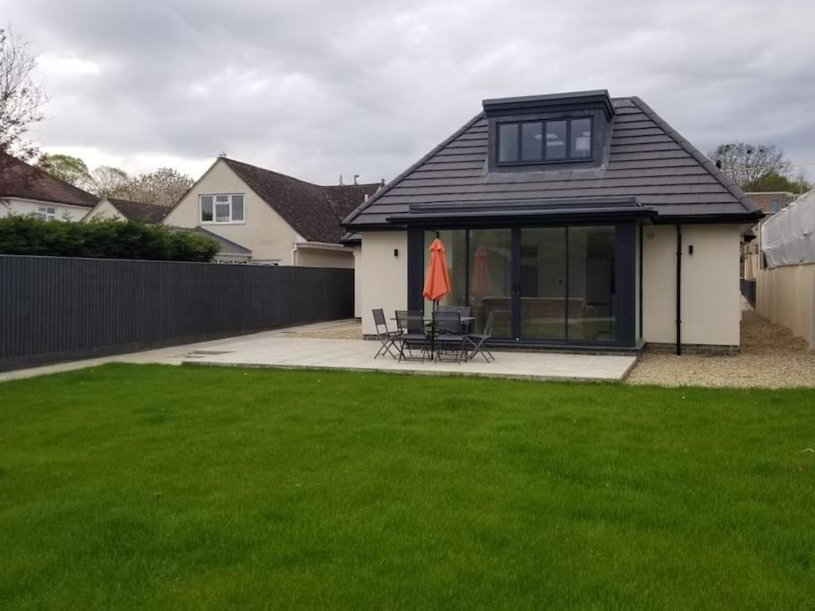 Rosey Lodge -1Bedroom Cousy Flat - Parking, Netflix, Wifi - Close To Blenheim Palace & Oxford - F5 Kidlington Esterno foto